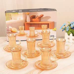Ensemble <span class=keywords><strong>de</strong></span> tasses à café et soucoupes en verre ambré <span class=keywords><strong>de</strong></span> style moyen-oriental <span class=keywords><strong>de</strong></span> 90ml pour le thé <span class=keywords><strong>de</strong></span> l'après-midi et <span class=keywords><strong>la</strong></span> maison, emballé dans un carton, 12 pièces - Product Image 2