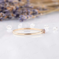 Bague de promesse en améthyste taillée baguette pour elle Bague de fiançailles en améthyste minuscule minimaliste Bague en améthyste violette