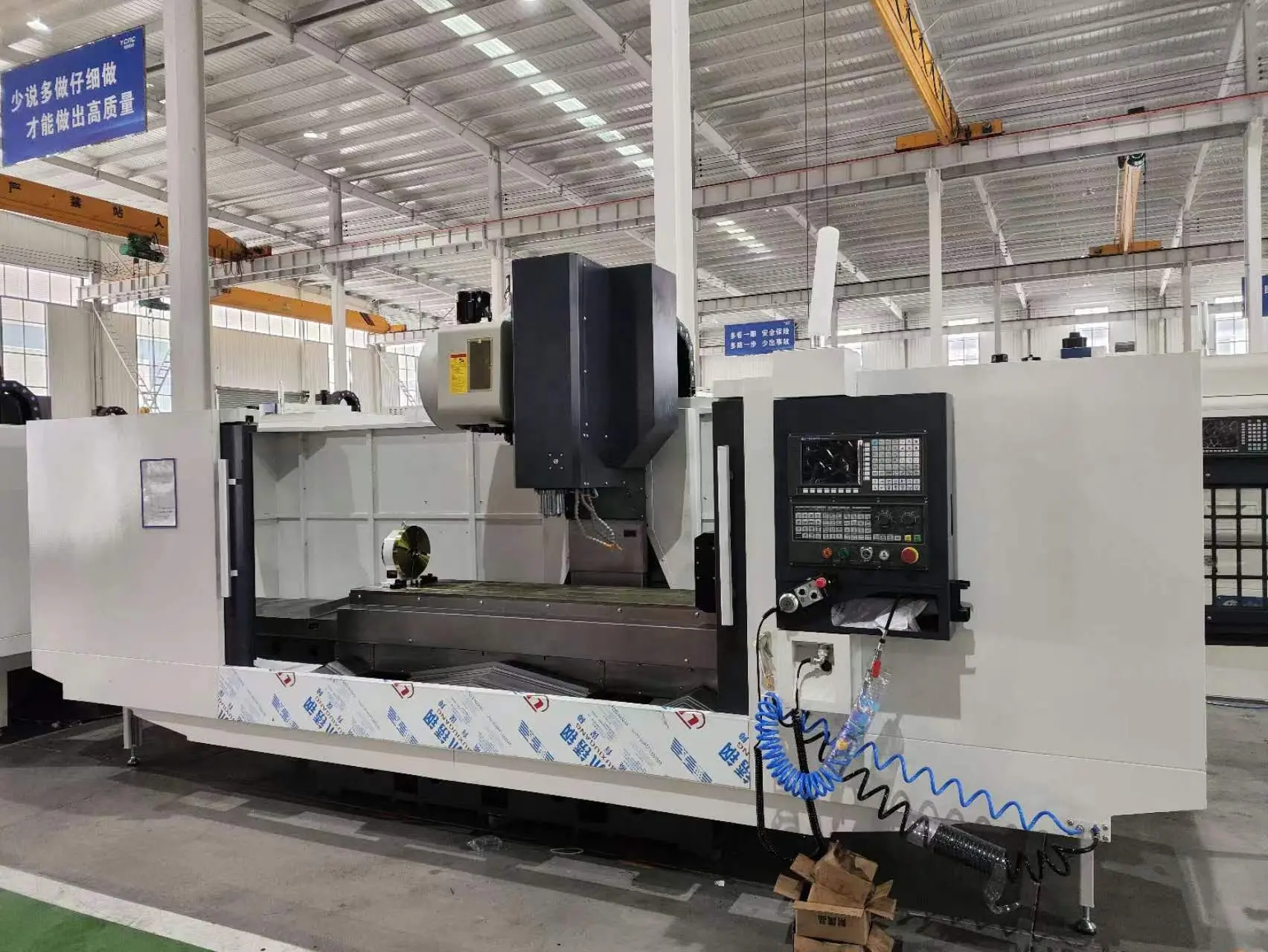 Siemens Type Optimization Style OKADA Tool Magazine Profile Controller System Optional Italy 5 Axis Cnc Milling Machine Provided