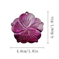 Pendentif Fleur de Plumeria Sculpté à la Main en Nacre Naturelle 46mm, Peinture Violette, Breloques Élégantes en Coquillage pour Bijoux DIY (Terre Ferme)