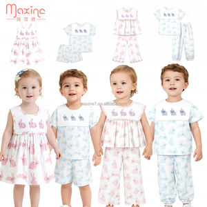 Conjunto de Ropa de Dos Piezas para Niñas Pequeñas con Diseño de Pascua, Serie Familiar, Pijama de Manga Corta con Estampado de Conejo y Bolsillos - Product Image 6