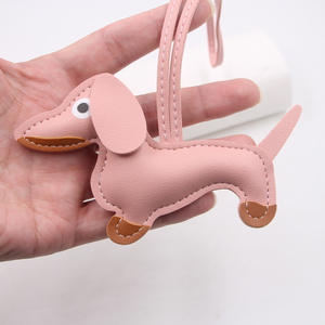 Llavero colgante de cuero Dachshund de dibujos animados, accesorios de funda de teléfono móvil en stock <span class=keywords><strong>con</strong></span> bolsa de cuerda de mano, llavero de cachorro de coche - Product Image 5