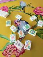 Tuiles de mahjong américaines en acrylique de luxe avec motif de perroquet et de lotus mignons, jeu de mahjong portable et pliable pour la famille