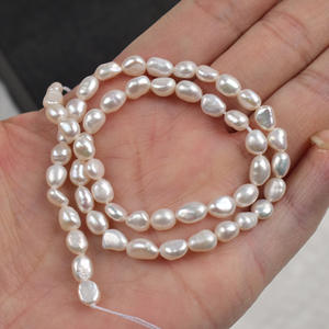 5-6mm Natural Freshwater Real Pearl String Double-Sided Light Baroque Shaped DIY Jewelry Pink <b>Color</b> Straight Hole Scattered <b>Bead</b> - Product Image 2