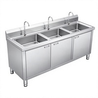 Évier industriel en acier inoxydable à trois bacs avec armoire de rangement 3 portes, crédence et pieds réglables pour hôtellerie et restauration