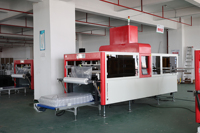 Machine d'emballage automatique de sachets en rouleau pour bouteilles vides de détergent, d'eau, de jus, de vinaigre et d'huile en plastique HDPE PET