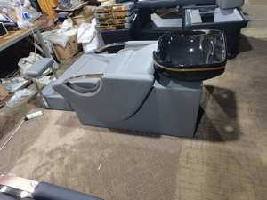 เก้าอี้ทำผมดีไซน์ใหม่ทันสมัยจากโรงงานขายส่ง เก้าอี้สระผมสำหรับร้านทำผม - Product Image 4