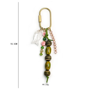 Colgante de Bolso Vintage con Diseño de Pez Marino, Llavero de Cuentas de Madera a Rayas Coloridas, Hecho a Mano, Adorno Colgante para Bolso de Mujer, Ideal para Vacaciones - Product Image 3