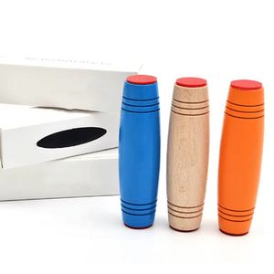 FQ Marca Venta caliente Nuevo artículo Rodillo Palo Juguete Rodillo único de madera Flip para juegos Aliviar el estrés <span class=keywords><strong>Fidget</strong></span> Juguete <span class=keywords><strong>Fidget</strong></span> <span class=keywords><strong>Stick</strong></span> - Product Image 2