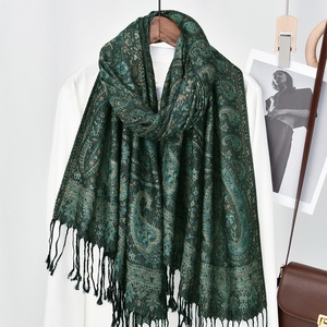 Nouvelle Écharpe Longue à Pompons Style Ethnique Printemps-Été, Châle Populaire Tendance pour Femme VS929 - Product Image 3