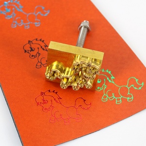 Venta Directa del Fabricante: Sello de Cera con Cabeza de Latón y Mango de Madera de Palisandro, Patrones y Formas Personalizadas - Product Image 4