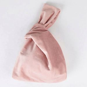 Sac de poignet en velours japonais de luxe, doux et confortable, réutilisable, mini, portable, de bonne qualité, avec logo personnalisé - Product Image 3