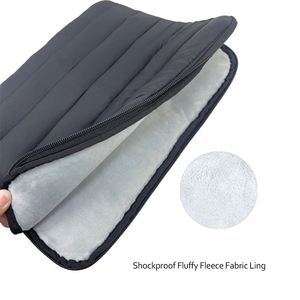 Funda Protectora Ligera Personalizada para Laptop y Tablet, de Poliéster, Resistente a Impactos, con Marca Registrada y Color del Fabricante - Product Image 2