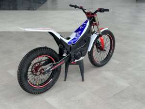 Vélo de fosse haute puissance ET700/600 par <span class=keywords><strong>Arctic</strong></span> Leopard Peak <span class=keywords><strong>Power</strong></span> 16kw 600Nm avec suspension réglable - Product Image 3