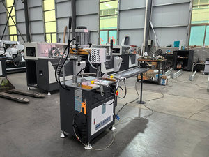 Langlebige PLC-gesteuerte Kopier- und Fräsbohrmaschine für Edelstahl-Aluminiumprofile UPVC-Türen/Fenster - Product Image 4