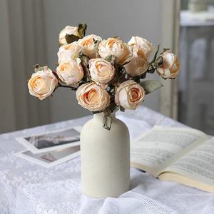 عرض رائج لباقة ورود من الزهور الاصطناعية لتزيين المنزل وديكور مشاهد الأنشطة الهندسية وتزيين حفلات الزفاف وبوكيه العروس من زهور الحرير للبيع بالجملة - Product Image 4