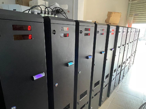 Bill & coin <span class=keywords><strong>to</strong></span> coin token <span class=keywords><strong>change</strong></span>/changer machine per il distributore automatico della sedia da massaggio della macchina della lavanderia - Product Image 3