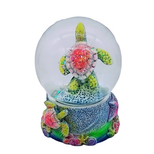 Globe à eau personnalisé des Maldives avec dauphin, tortue marine, aimant <span class=keywords><strong>de</strong></span> réfrigérateur, souvenir <span class=keywords><strong>de</strong></span> Bali, globe à neige avec flamant rose et mouette - Product Image 1