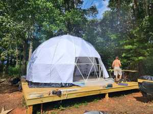 Luxuriöses 2023 Beliebtes Großes Wasserdichtes Winddichtes 5/6/8m Glamping-Kuppelzelt Hotel - Product Image 1
