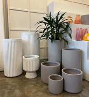 Pot de fleurs rond GRC à nervures, pot de fleurs d'extérieur pour jardin, cour, décoration paysagère