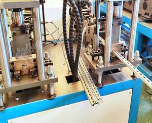 Macchina Automatica ad Alta Precisione per la Formatura di Profili a <span class=keywords><strong>C</strong></span> in Acciaio con PLC, Motore e Ingranaggi per Profili a <span class=keywords><strong>C</strong></span> e U in Acciaio Leggero - Product Image 4