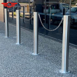 Poteau de borneurage fixe en acier inoxydable pour parking urbain, barrière à chaîne en acier pour la limitation de circulation des piétons - Product Image 1