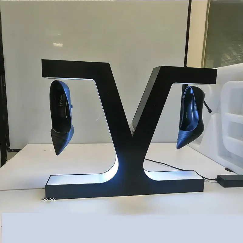 Yeni ürün çift Levitating ekran manyetik yüzer akrilik spor ayakkabı Levitating ekran rafları yüzen ayakkabı teşhir standı