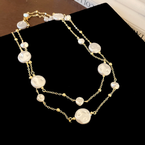 قلادات طويلة أنيقة للنساء مع سلسلة وخرز، تصميم خاص بطبقات من اللؤلؤ الصناعي المستدير غير المنتظم - Product Image 3