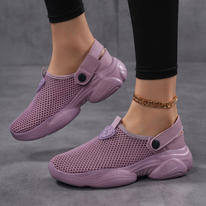 Fashion Trend Ladies <b>Closed</b>-<b>Toe</b> Slides Thin Breathable Lightweight Sports <b>Sandals</b> Women Summer Outdoor Wear Non-Slip Thick EVA - Product Image 3