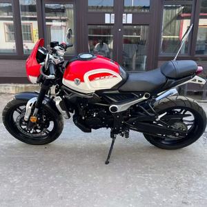 Motocicleta de <span class=keywords><strong>Segunda</strong></span> <span class=keywords><strong>Mano</strong></span> <span class=keywords><strong>VOGE</strong></span> 300AC con Motor de 292cc, Amortiguador Trasero Multibrazo y Sistema de Iluminación LED - Product Image 3