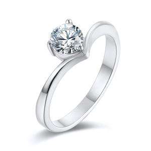 Anillo de Diamantes con Corte Brillante Redondo en Plata, Joyería de Compromiso para Mujer - Product Image 1