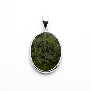 Pendentif ethnique de mariage en argent sterling 925 plaqué or, fait main, avec cristal de Moldavite verte, pour femme - Product Image 1