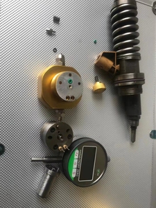 No.104(4) Herramientas de fugas y medición para VOLVO 2 pines y 4 pines con precio barato - Product Image 5