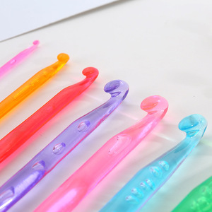 Fournisseur d'usine, crochet en plastique coloré, ensemble complet, vente en gros, outils <span class=keywords><strong>de</strong></span> tricot, aiguille <span class=keywords><strong>à</strong></span> <span class=keywords><strong>tricoter</strong></span> en <span class=keywords><strong>laine</strong></span> <span class=keywords><strong>de</strong></span> haute qualité, crochet <span class=keywords><strong>de</strong></span> style américain - Product Image 4