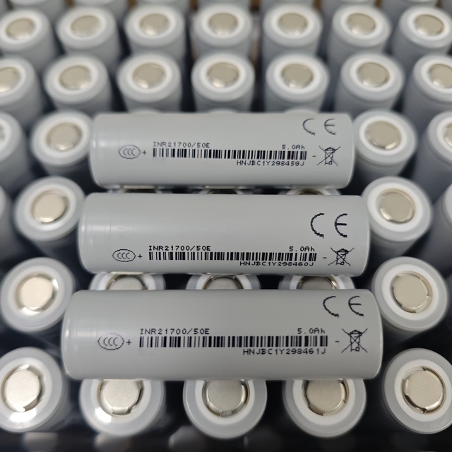 EV 21700 5000Mah 3.6V High Capacity Cylindrical Lithium Battery Suitable for Scooter Batteries 3.6v 5000mah Lithium-ion Battery