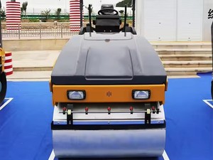 Rouleau vibratoire à double tambour XMR153 1680 kg, force centrifuge de 17 kN, fréquence de 65 Hz, <span class=keywords><strong>mini</strong></span> compacteur routier - Product Image 5
