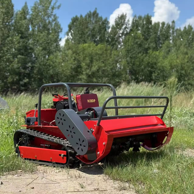 Remote Control Mulcher Flail Mower Cutting Width 80Cm 1M 1.2M 15Hp Diesel Engine Remote Control Hammer Blades Lawn Mower