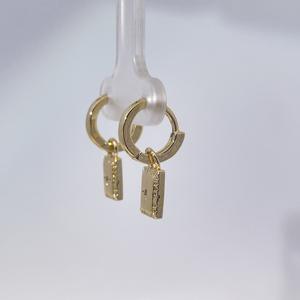 Pendientes de Aro Cuadrados de Latón Chapado en Oro de Moda Tianyu Gems con Diseño de Moneda y Circonita - Product Image 5