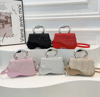 Sac à main de luxe léger, texture haut de gamme, design de niche, tendance de la mode, carré moyen, simple couche, pour le travail, épaule, bandoulière