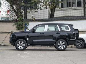 2025 haute qualité pékin Bj60 2024 automatique week-end édition cinq places moyenne-grande taille Suv Baic Bj60 4wd voiture hybride - Product Image 5