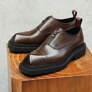 Nouvelles chaussures en cuir de haute qualité pour hommes, bottes Chelsea conçues en Italie. Vente en gros et personnalisation disponibles. - Product Image 5