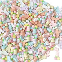 Accessoires en résine DIY : mini pantoufles, panneaux routiers, donuts, cœurs pixelisés ; breloques miniatures assorties pour pinces à cheveux et décoration de coques de téléphone