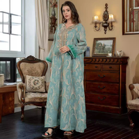 Abaya musulmane en polyester brodé or, maille respirante, col en V, poignets à plumes, kaftan, robe de soirée islamique modeste, pour femmes du Moyen-Orient