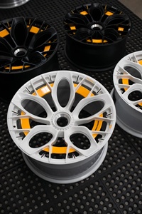 ล้อแม็กฟอร์จเกรดอากาศยาน T6061ลายหลายก้านเคลือบผิวด้วยสีฝุ่นสำหรับ BMW Audi <span class=keywords><strong>Mercedes</strong></span> Porsche - Product Image 5