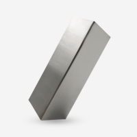 Protection d'angle murale en acier inoxydable 50x50mm pour hôpitaux, hôtels et commerces, avec caractéristiques résistantes aux chocs et écologiques