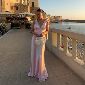 Derin V boyun yay askıları ile zarif pembe saten Maxi elbise aç geri kolsuz Slim Fit Flowy resmi durum elbise - Product Image 2