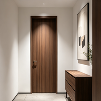Porte extérieure durable en bois massif de luxe de style européen, design moderne, finition artisanale, isolation phonique pour villas, écoles et intérieurs.