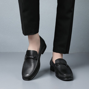 Mocassins en cuir pour hommes, bout rond, à enfiler, chaussures plates de bureau et de ville, toutes saisons, couleur unie, semelle extérieure en caoutchouc, cuir véritable - Product Image 3