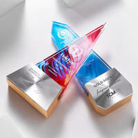 Honneur de cristal Design personnalisé trophée en gros gravé cadeau d'affaires trophée en cristal avec socle en bois