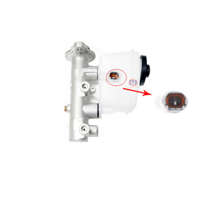 ZTR Autoteile Haupt brems zylinder 47201-60690 Haupt brems zylinder geeignet für Hilux <span class=keywords><strong>RZN</strong></span> RZN147 RZN149 RZN154 Prado - Product Image 3
